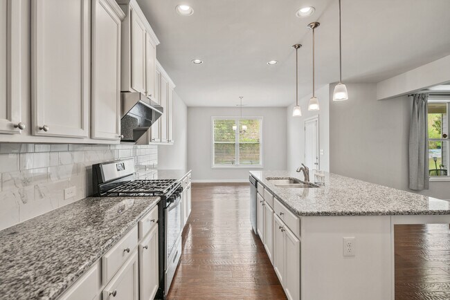 Building Photo - 3353 Ivy Farm Ct