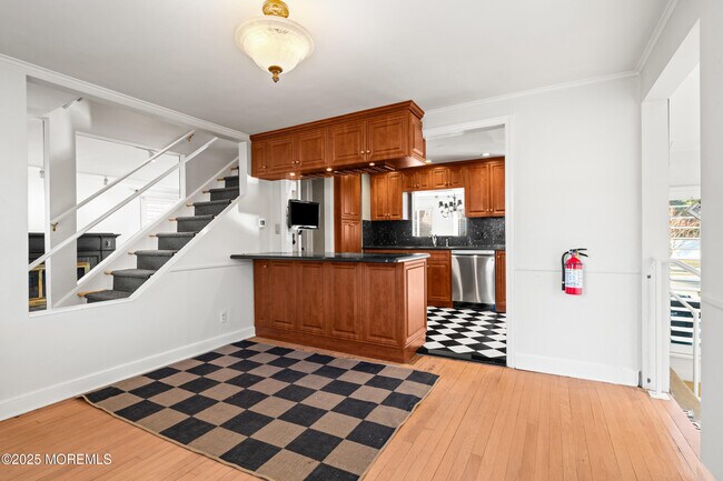 Building Photo - 608 Corlies Ave
