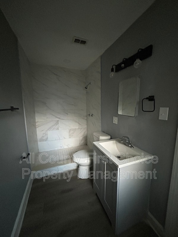 Building Photo - 1508 Tilley Ave