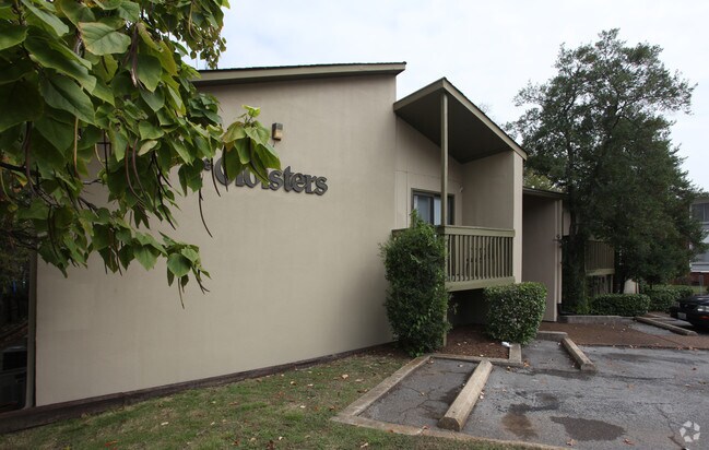 Building Photo - The Cloisters