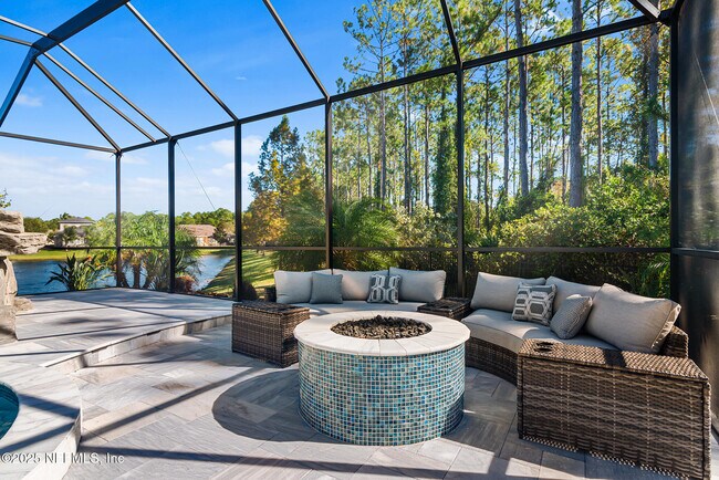 Building Photo - 217 Bonita Vista Dr