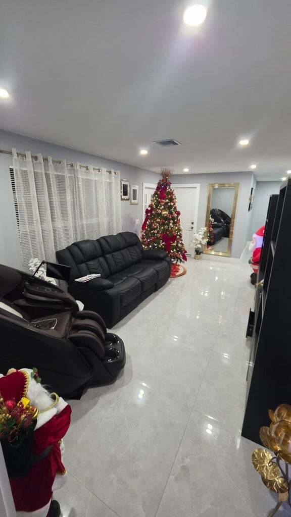 Building Photo - 131 Puffin Ct