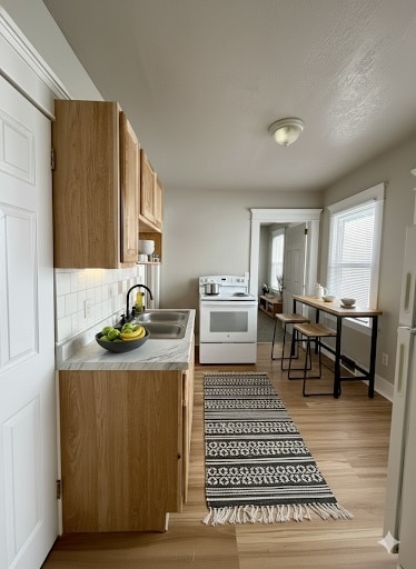 Building Photo - 1404 8th St