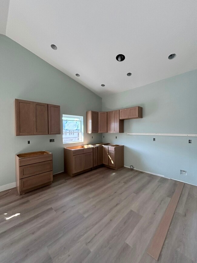 Primary Photo - 1109 S Webster Ave