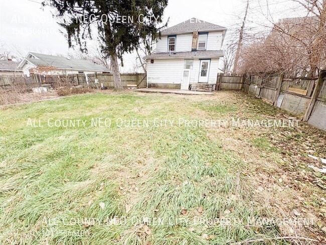 Building Photo - 2117 Sherer Ave