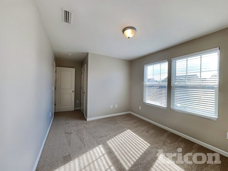 Building Photo - 2209 Osprey Ln