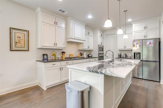 Building Photo - 2857 Greenridge Dr