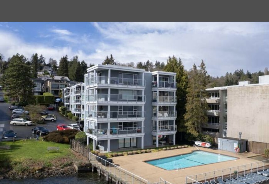 Building Photo - 720 Lakeside Ave S