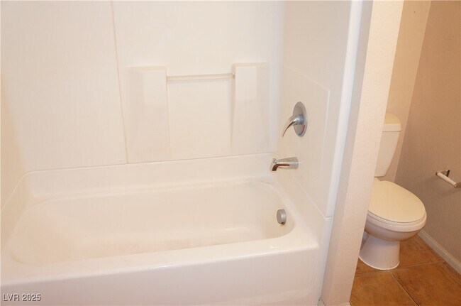 Building Photo - 3145 E Flamingo Rd