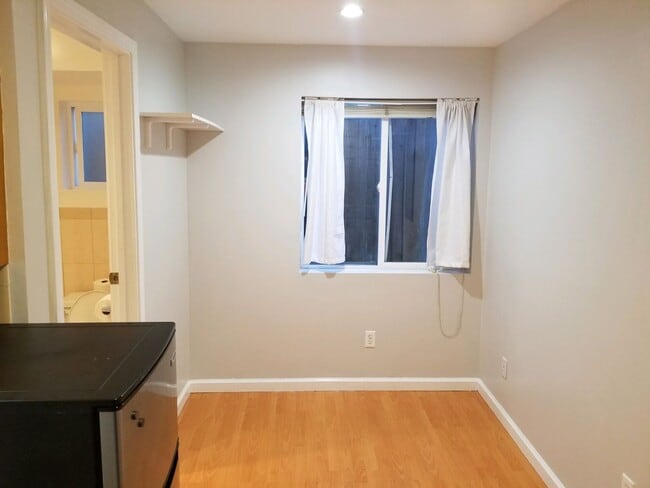 Building Photo - OPEN HOUSE: Thursday (7/31) 6:45pm-7:15pm....