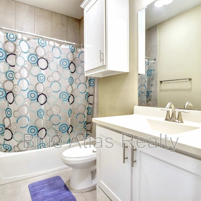 Building Photo - 4983 Stornoway Dr