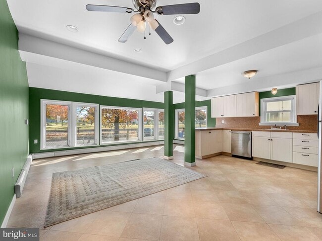 Primary Photo - 860 Pennsylvania Ave