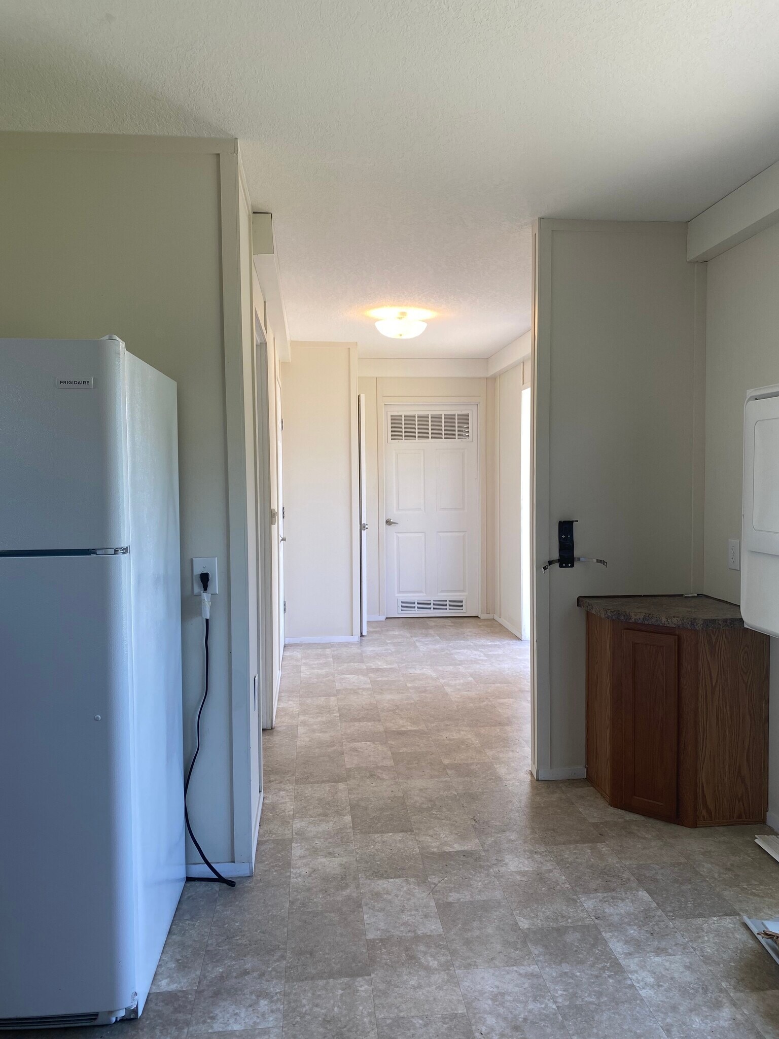Building Photo - 17020 Meridian Blvd