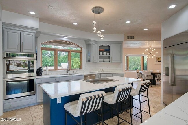 Building Photo - 10420 E Morning Vista Ln