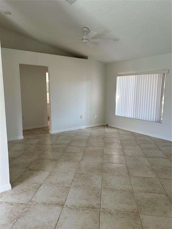 Building Photo - 1515 Silktree Ct