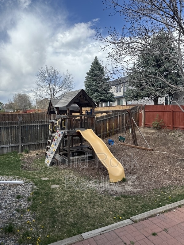 Building Photo - 8450 Camfield Cir
