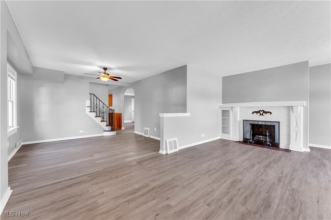 Building Photo - 12414 Reindeer Ave