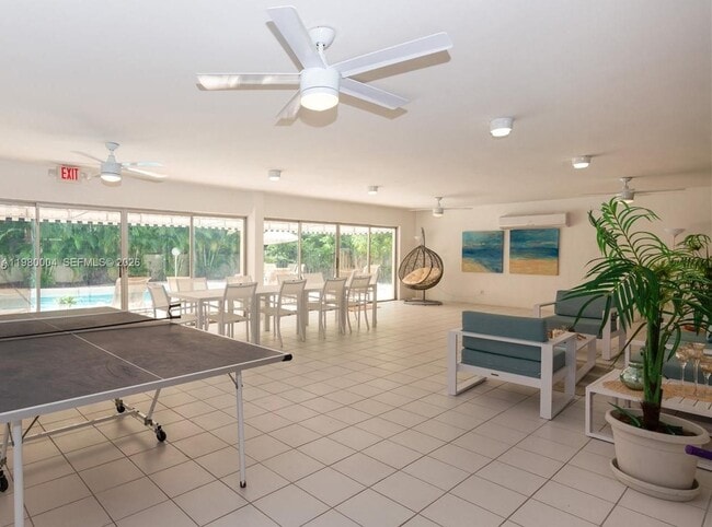 Building Photo - 260 Sunrise Dr