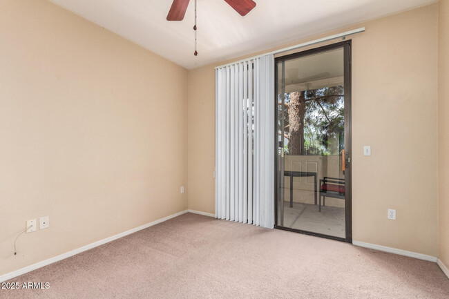Building Photo - 4925 E Desert Cove Ave
