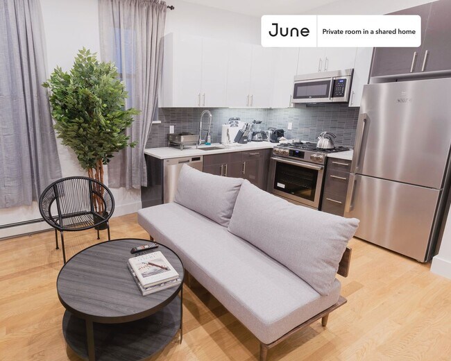 Building Photo - Room in Shared 4 bed/1.5 bath home