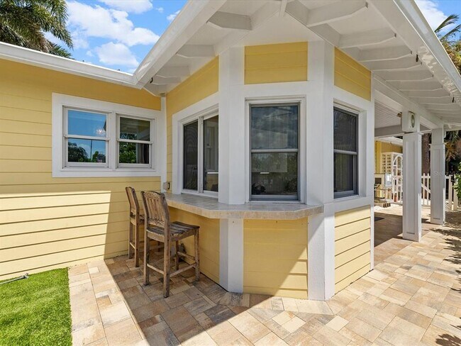 Building Photo - 1828 Venetian Point Dr