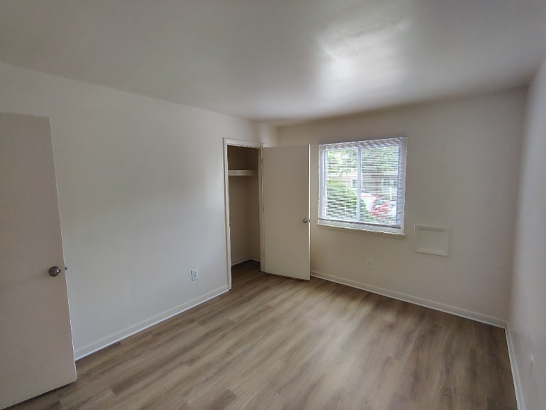 Primary Photo - 600 Reusens Rd