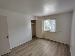 Building Photo - 600 Reusens Rd