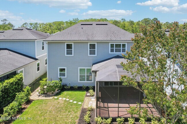 Building Photo - 439 Pelican Pointe Rd