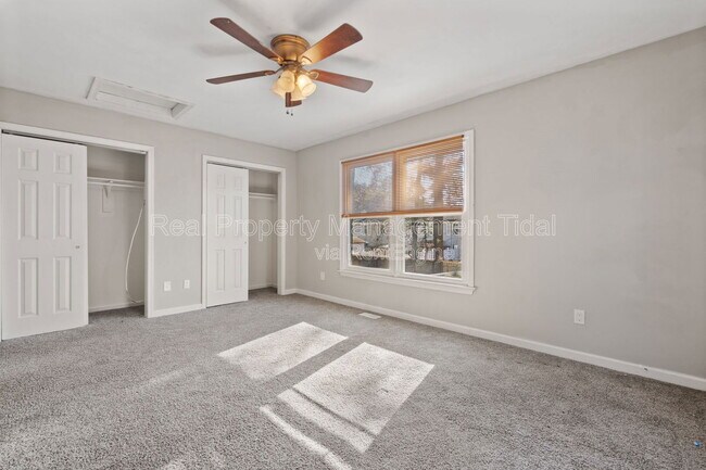 Building Photo - 5627 Trafalgar Arch