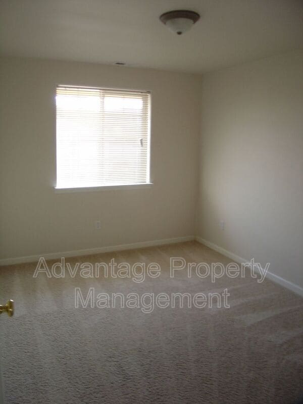 Building Photo - 1016 Quail Glenn Dr