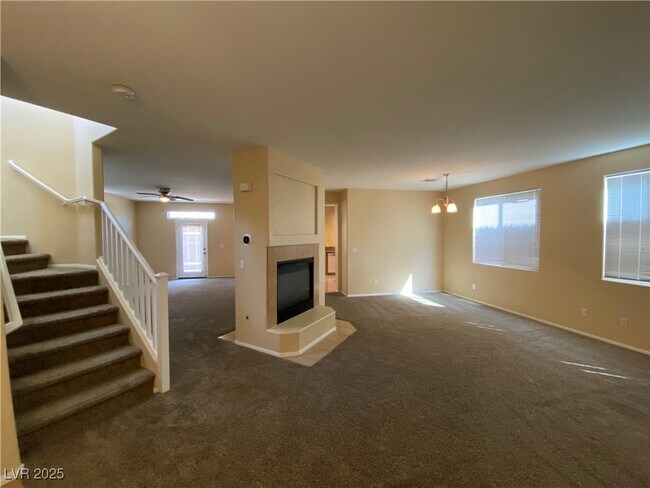 Building Photo - 744 Blue Barrel St