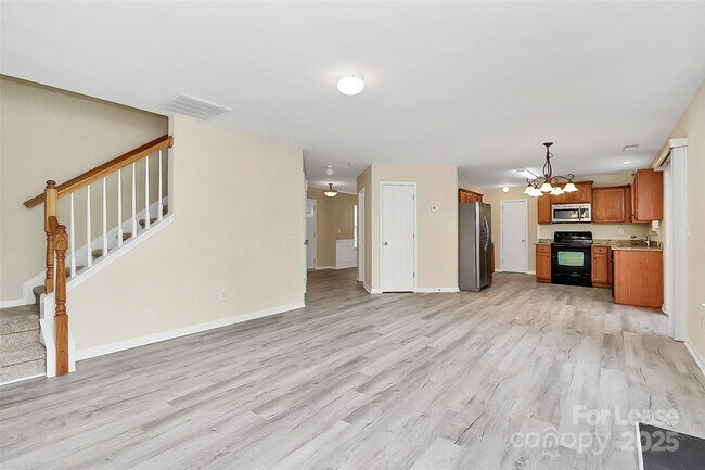 Building Photo - 1445 Laraway Ct NW
