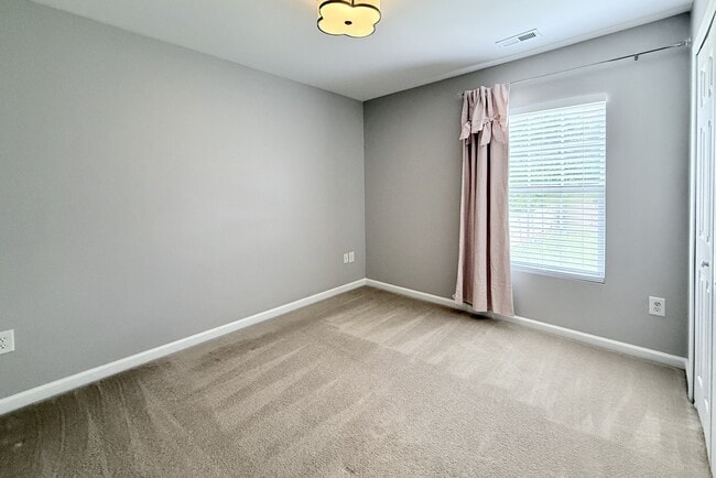 Building Photo - 4604 Miller Dr