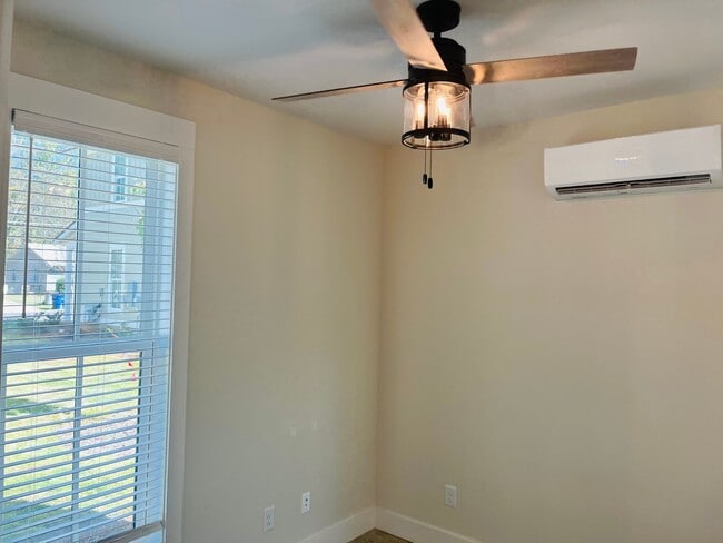 Building Photo - New Construction! 3 bedroom 2 bathroom home in Lagrange! Must see!