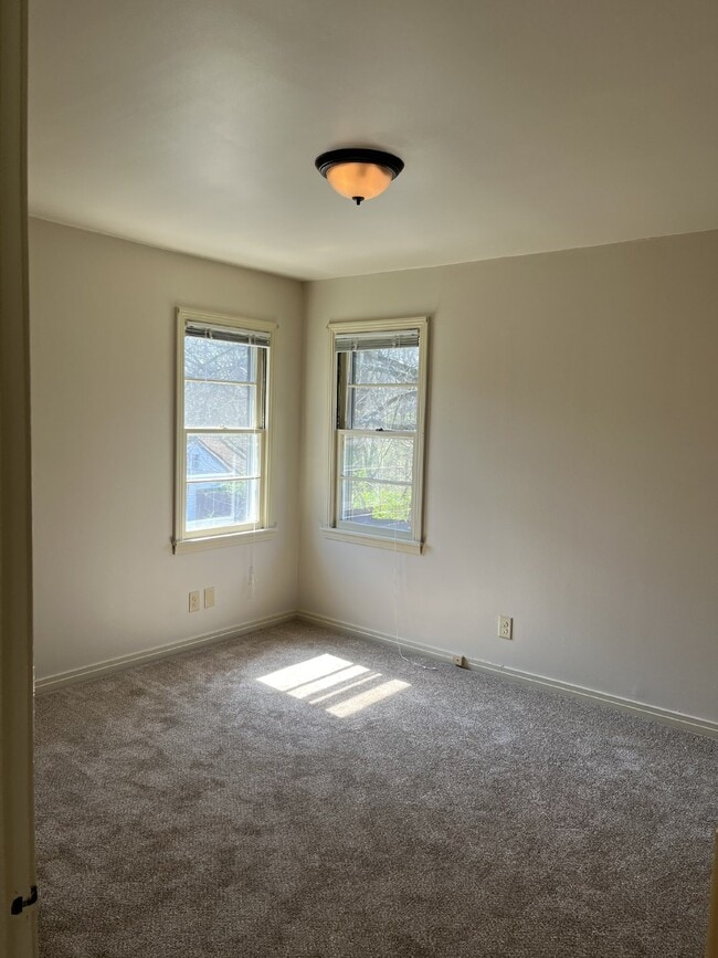 Building Photo - 246 McGavock Pk