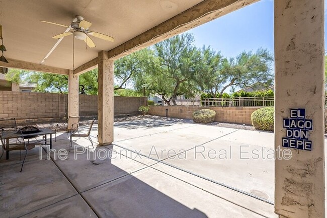 Building Photo - 7237 E Gallego Ln