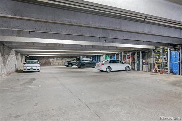 Building Photo - 2261 Blake St