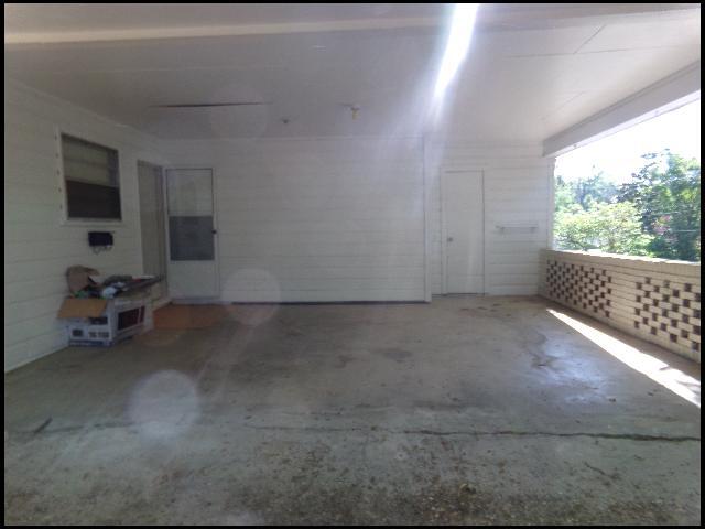 Building Photo - 701 N Buchanan St