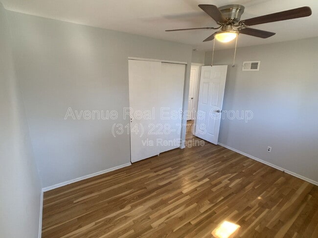 Building Photo - 858 Hazelvalley Dr