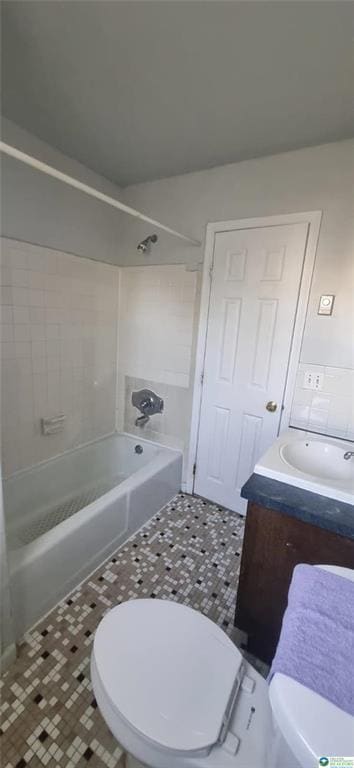 Building Photo - 825 N Ulster St