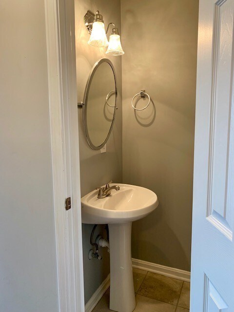 Building Photo - SPACIOUS 3 Bedroom/2.5 Bath in Brandywine. One of a kind & STEPS TO THE OCEAN. Community Pool!