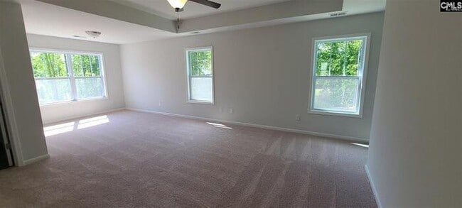 Building Photo - 428 Mahasset Court