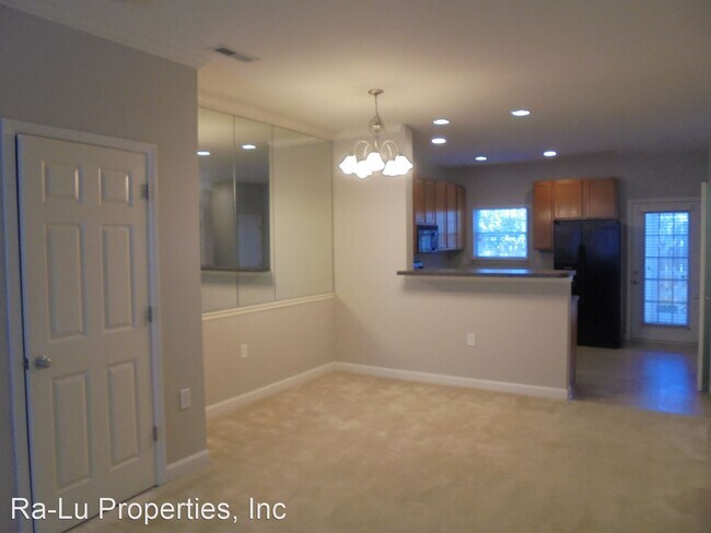 Building Photo - 2 br, 2.5 bath House - 110 Humberside Dr.