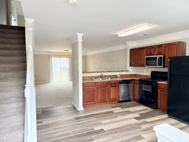 Building Photo - 837 Crestwell Cir