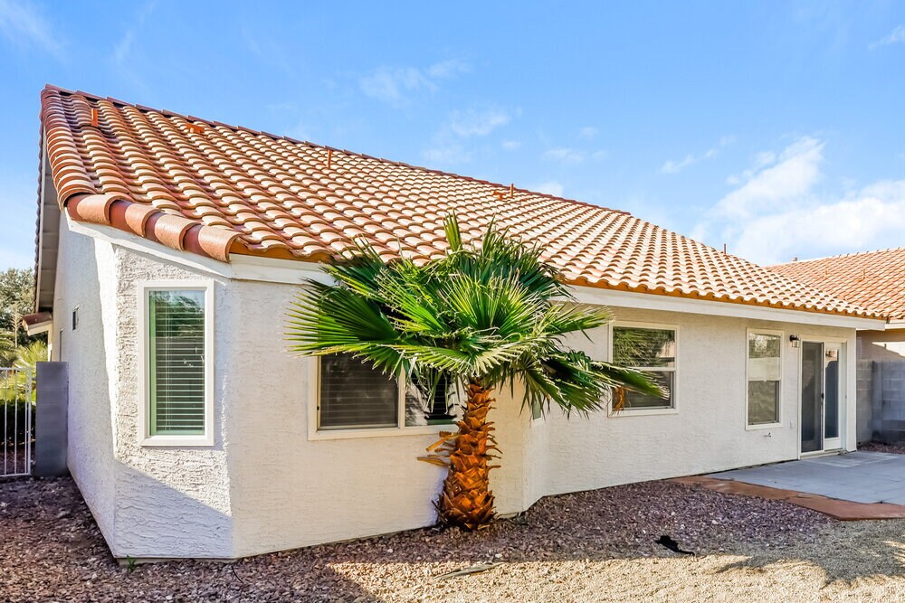 Building Photo - 1931 Giant Pine Ave