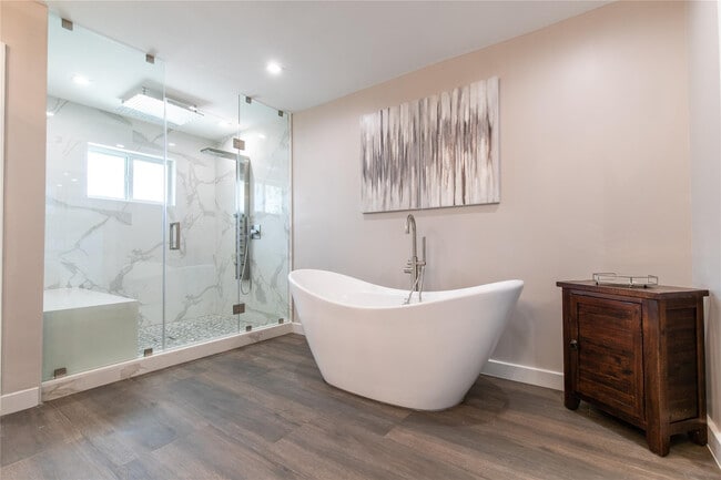 Building Photo - 2275 SW 44th St