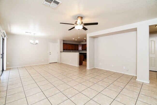 Building Photo - 5819 E Harmony Ave