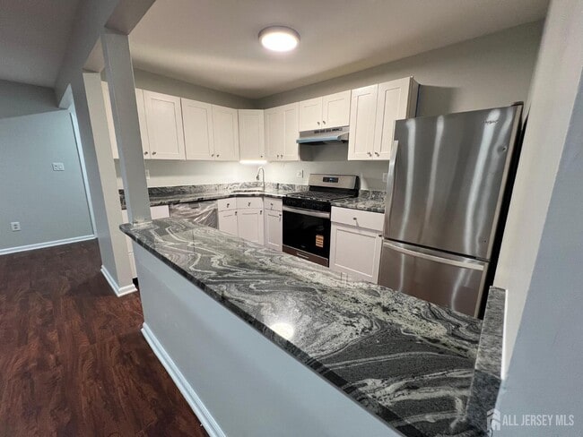 Building Photo - 507 Woodhaven Dr