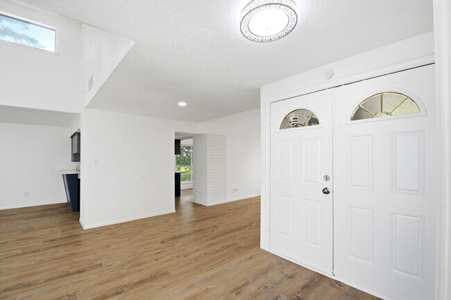 Building Photo - 19407 Enchantford Ct