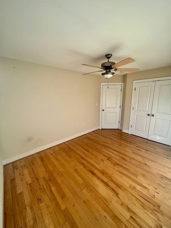 Building Photo - 3016 Patterson Ave